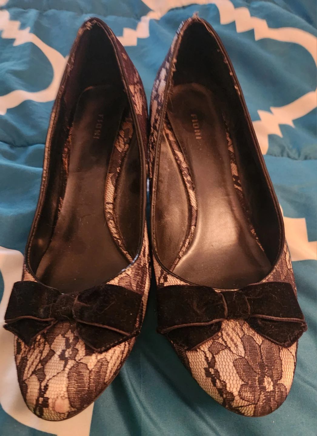 Fioni Women's Lace Bow Heels Size 10 - photo 2