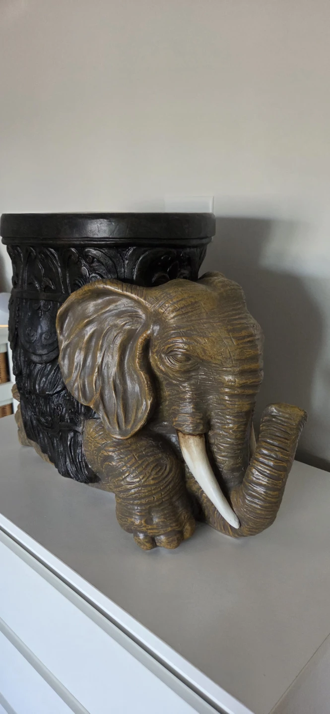 The Sultan's Elephant Sculptural Side Table by Design Toscano