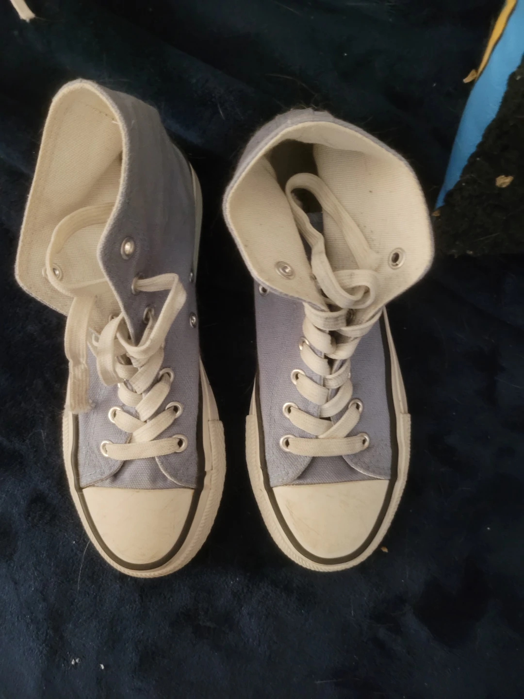 Used Women's Boots and Sneakers - photo 2