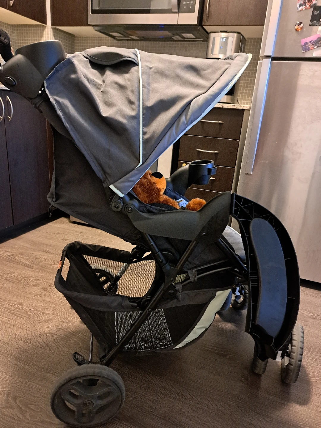 Graco Stroller with Cup Holders - photo 2