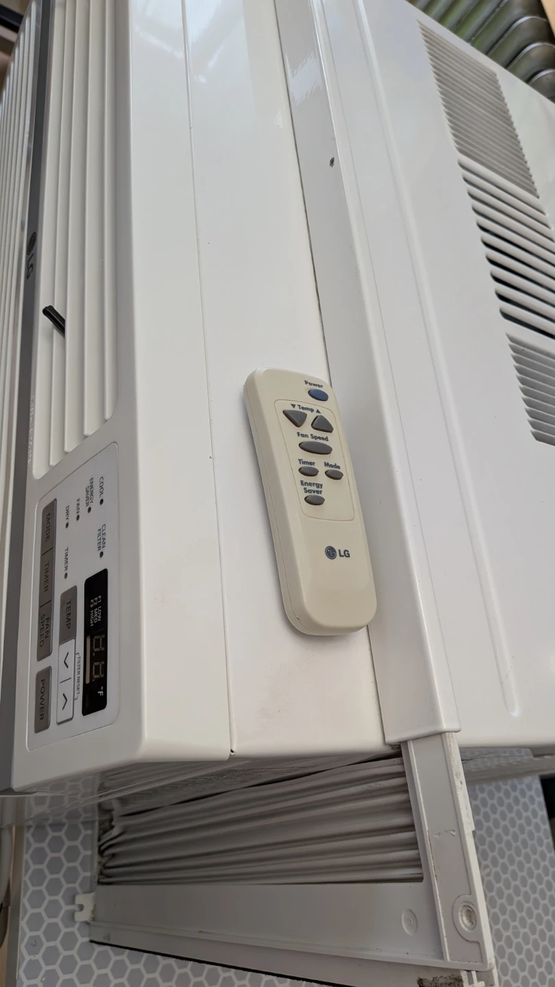 LG Window Air Conditioner 10,000 BTU - photo 5