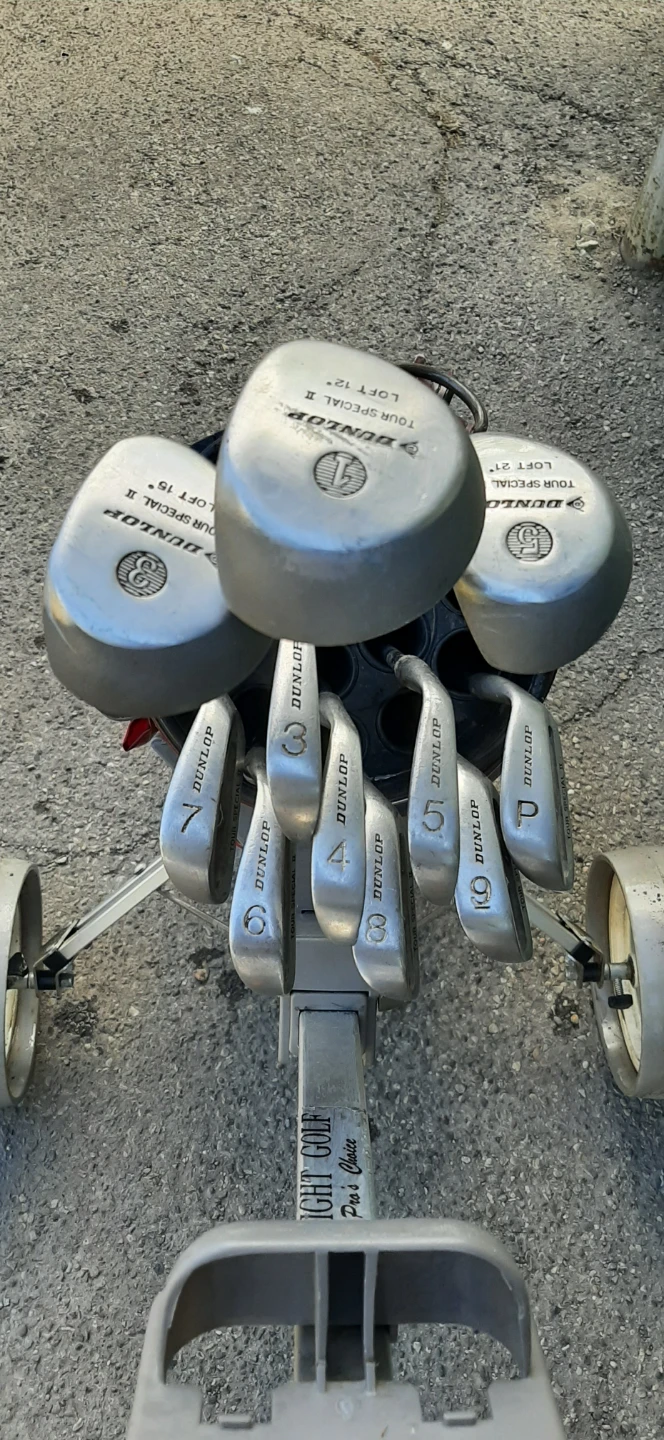 Complete Set Of Men's Right Handed Dunlop Golf Clubs - photo 2