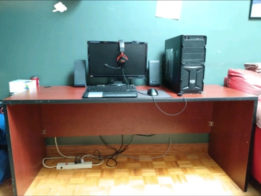 Large Office/home computer desk - photo 2