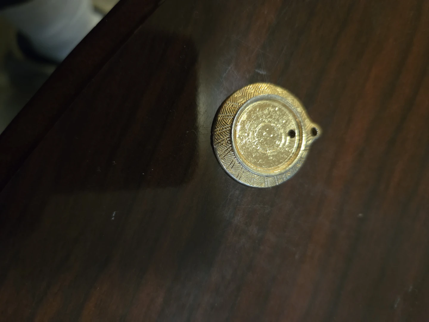 Vintage Gold Tone Decorative Charm