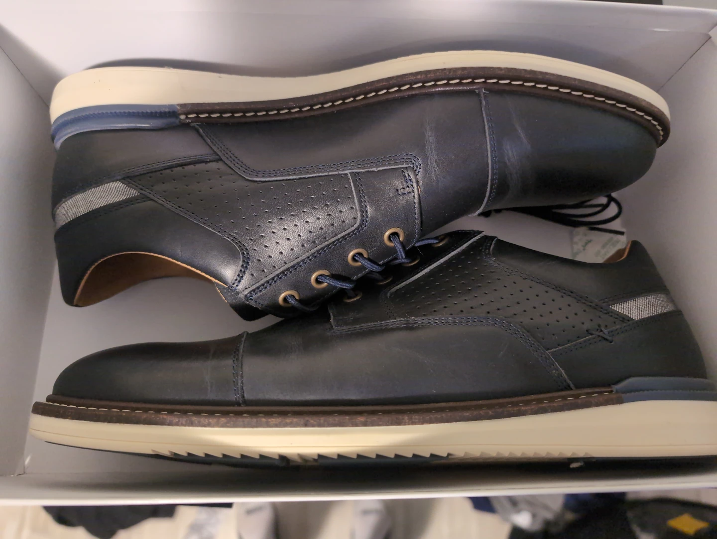 Browns Men's Blue Leather Cap Toe Dress Shoes