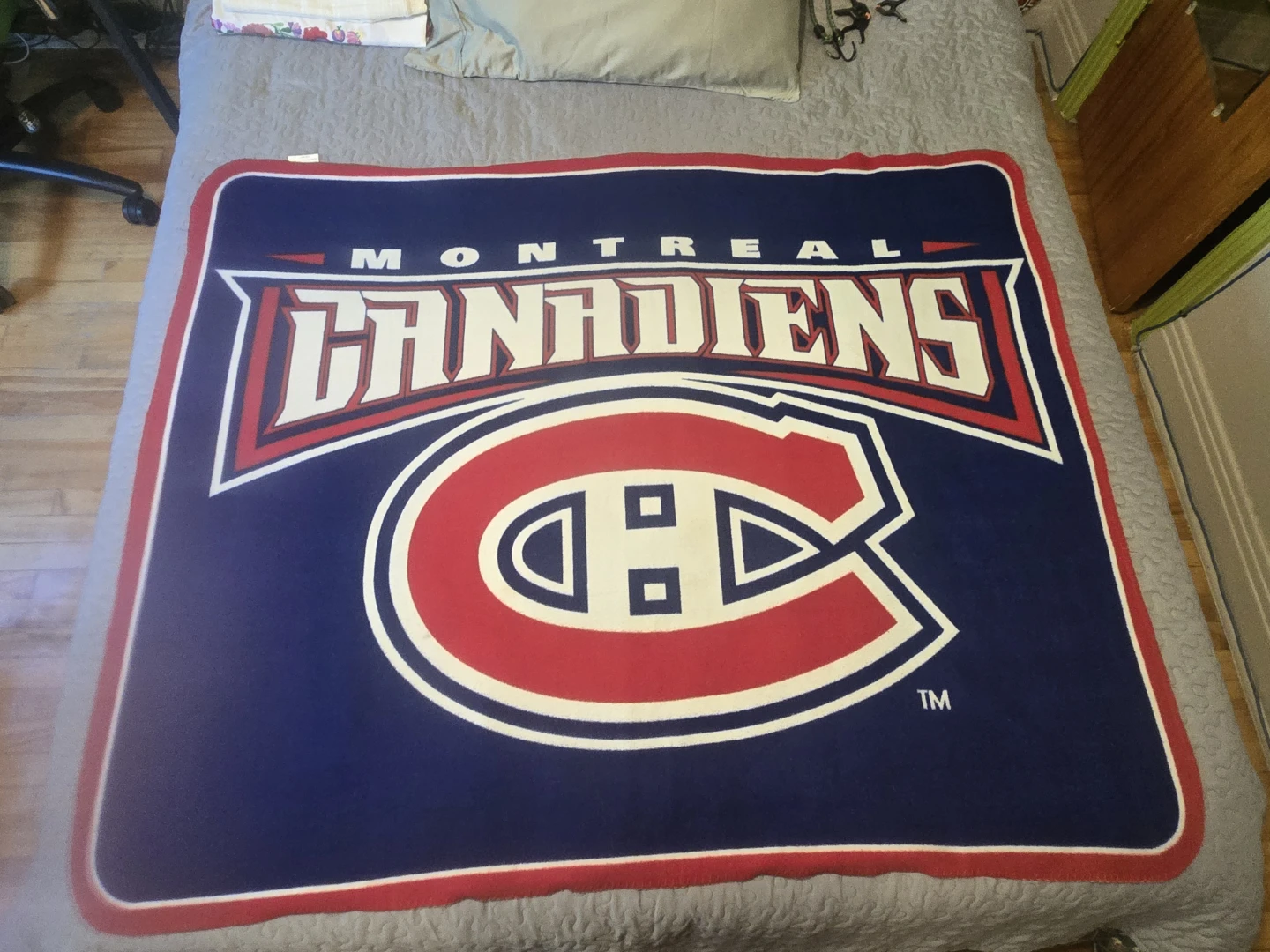 Montreal Canadiens Hockey Stick and Blanket - photo 2