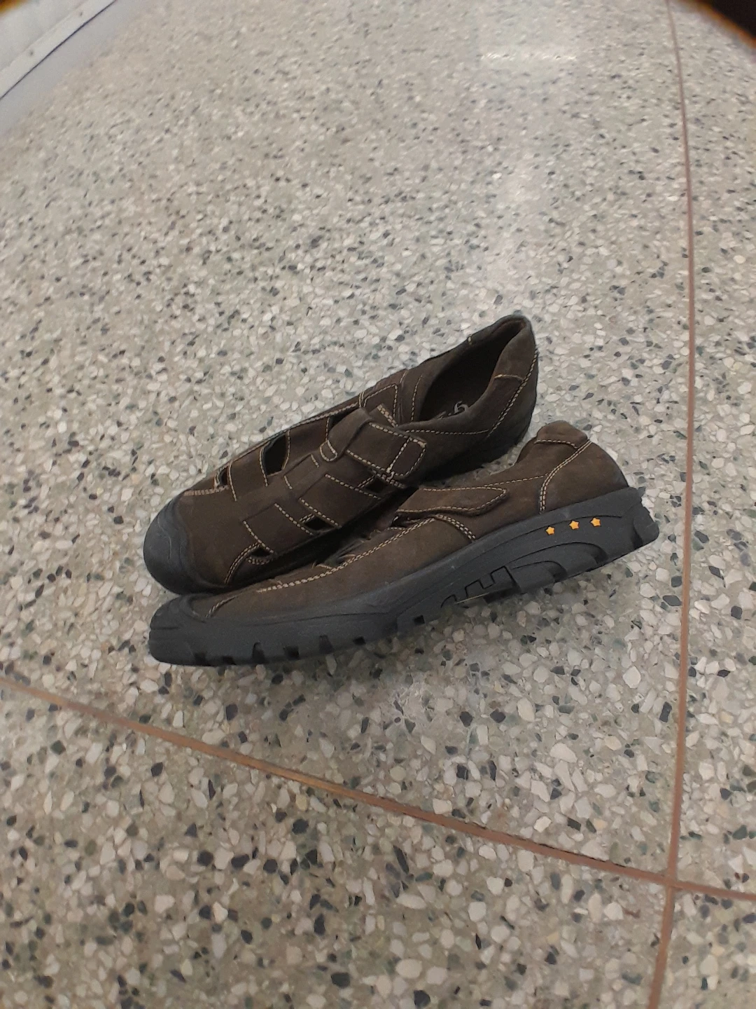 Keen Brown H2 Outdoor Sandals Size 10 - photo 4