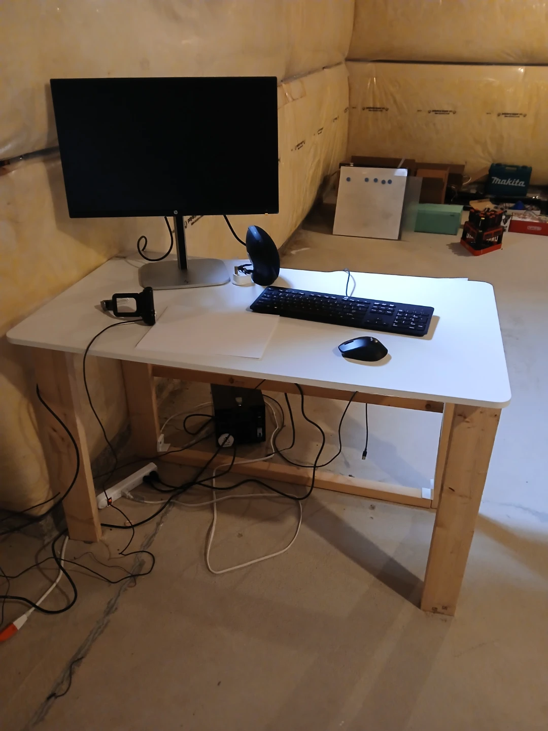 DIY Computer Desk - photo 3