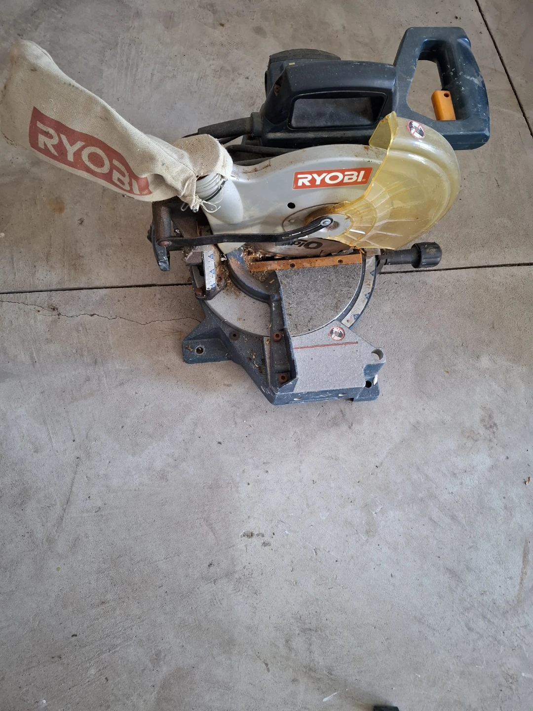 Ryobi Compound Miter Saw