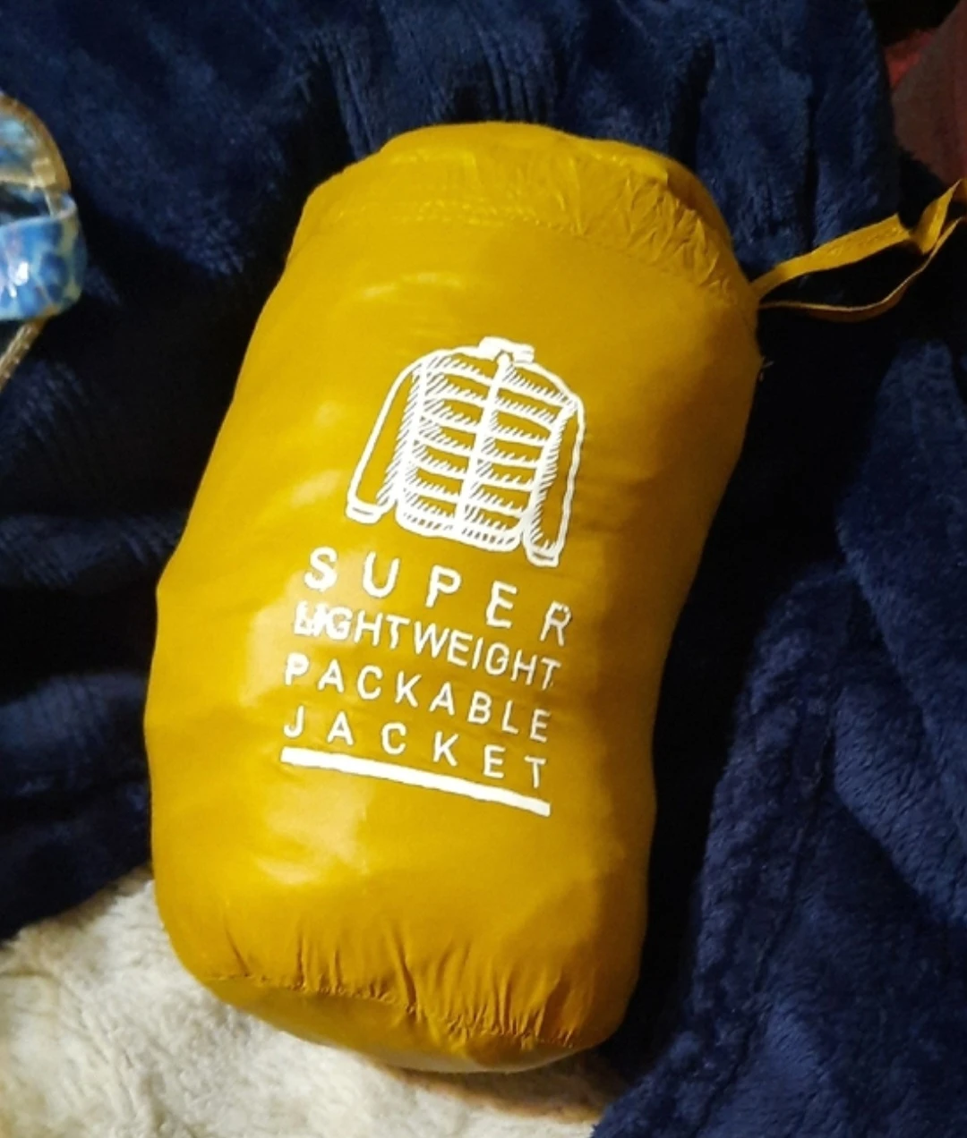 NWT GOLD Lightweight Packable Jacket & bag - photo 5