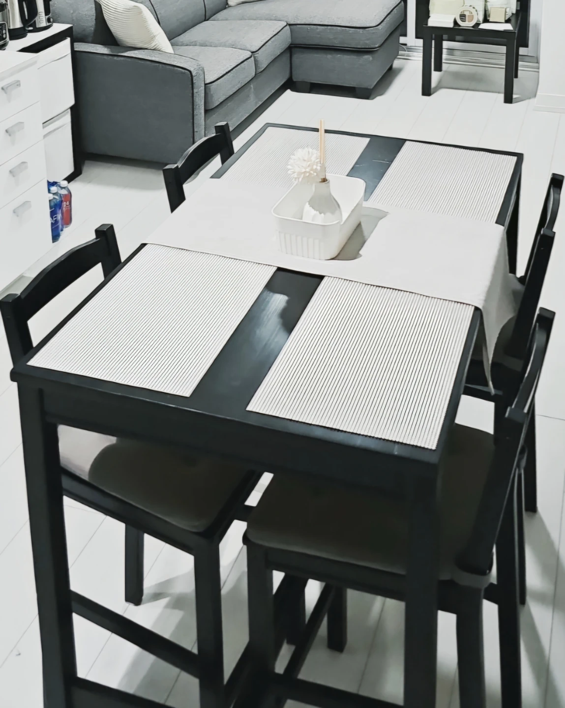 IKEA HÄGERNÄS Bar table and 4 stools - black