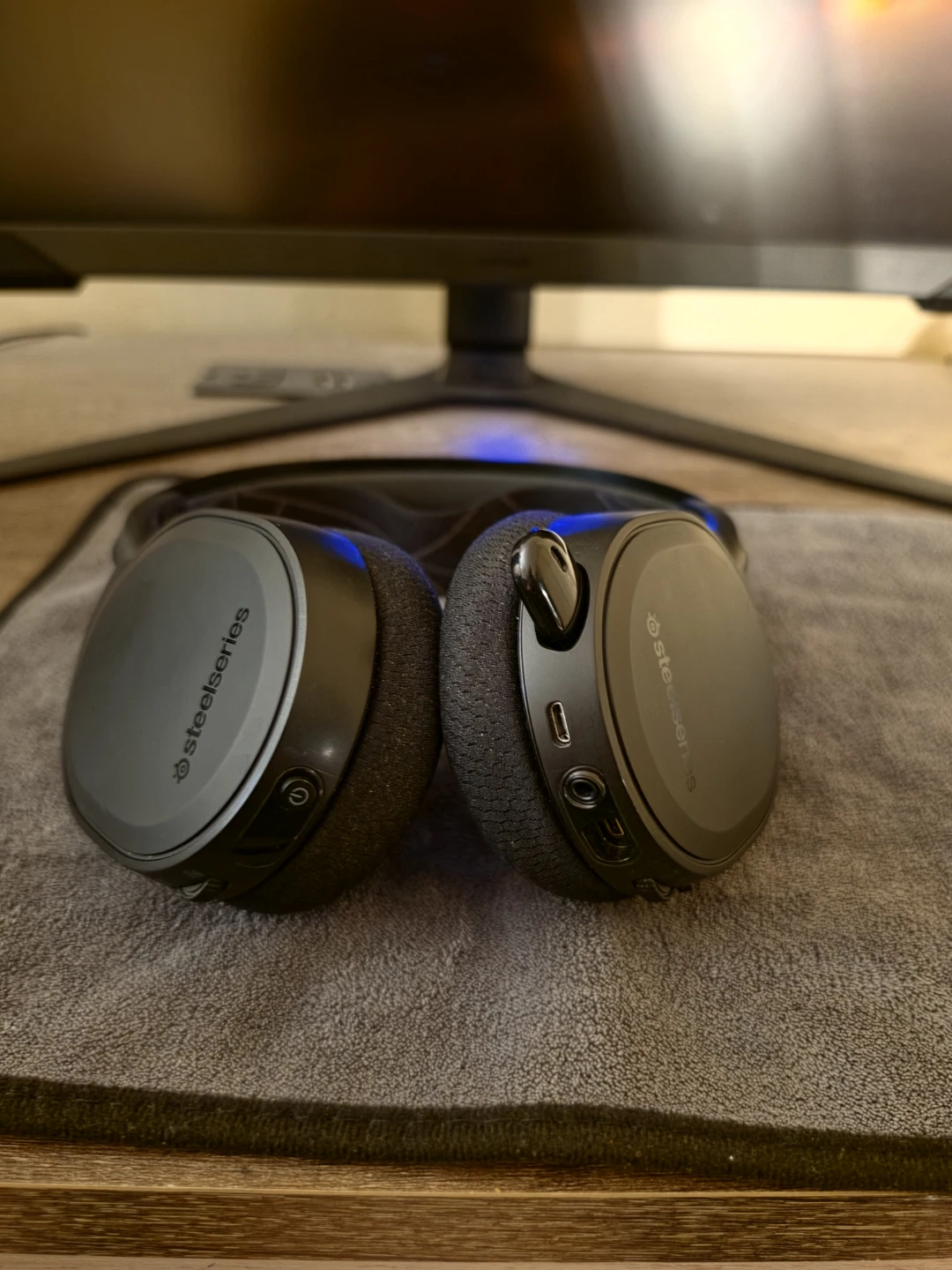 SteelSeries Arctis 7 (2018) Wireless Gaming Headset - photo 3