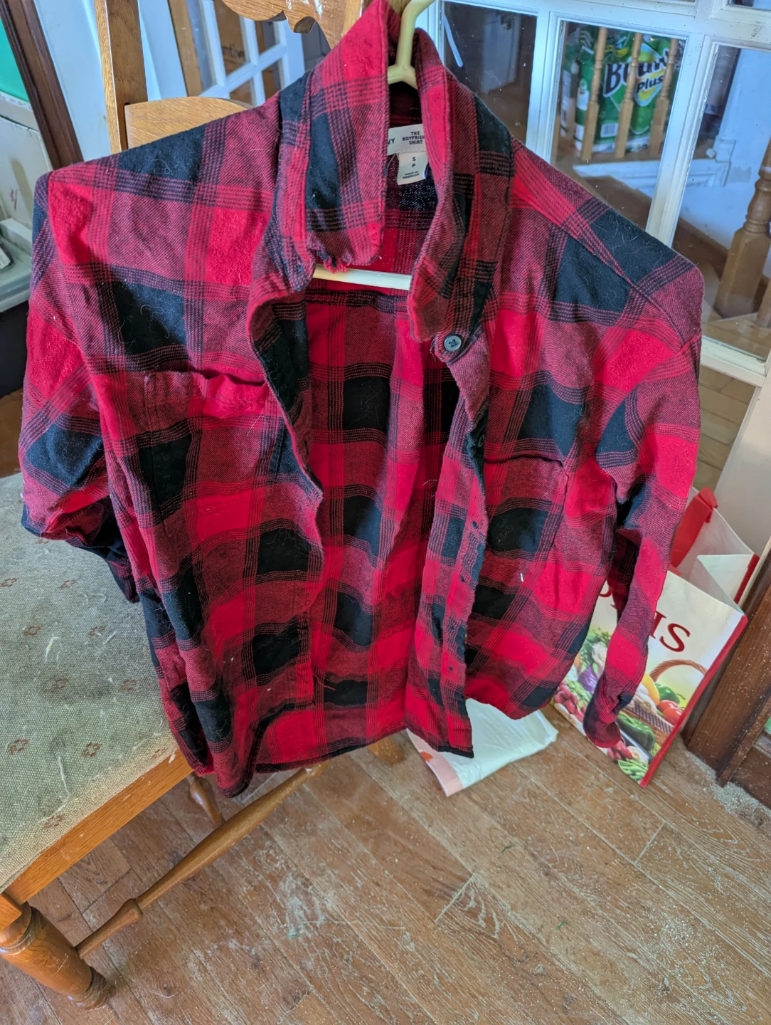Old Navy Red & Black Plaid Button-Up Shirt - Size S