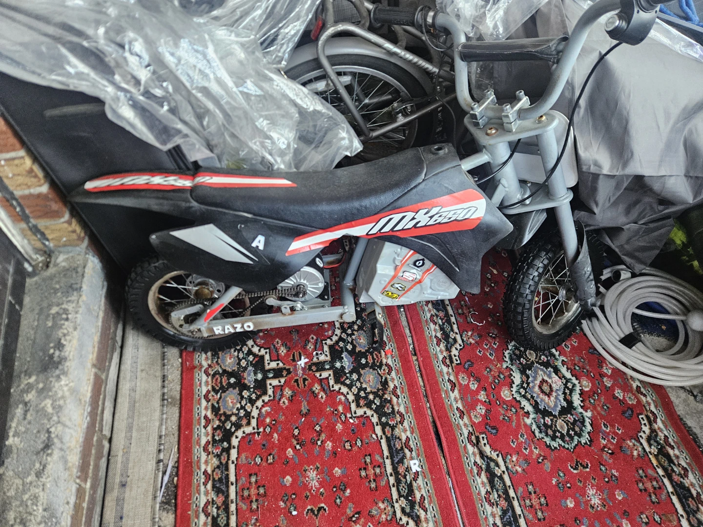 Razor MX  max E 350 Dirt Rocket Electric Motocross Motorcycle