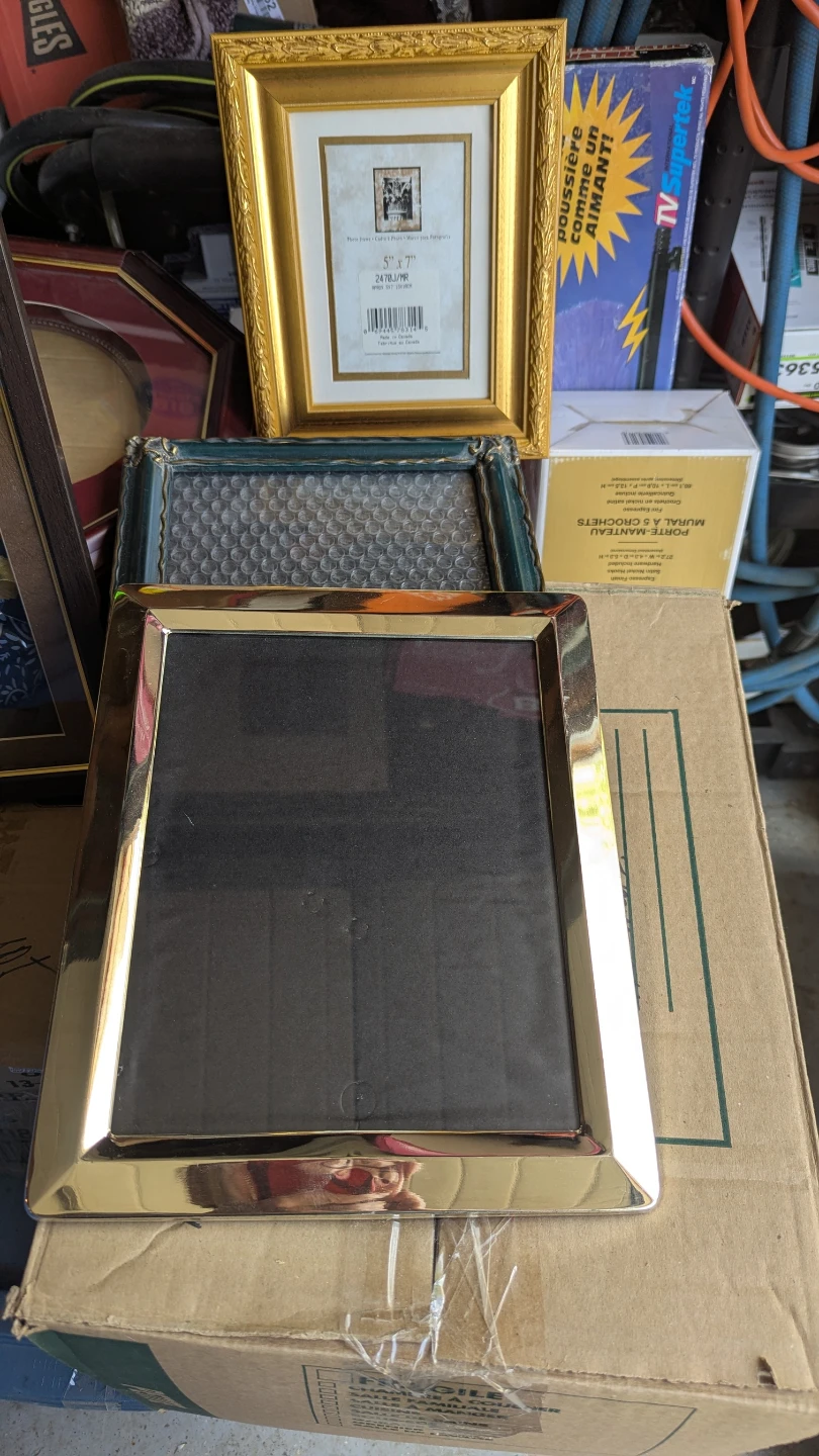 Assorted Photo Frames and Holiday Decor - photo 5