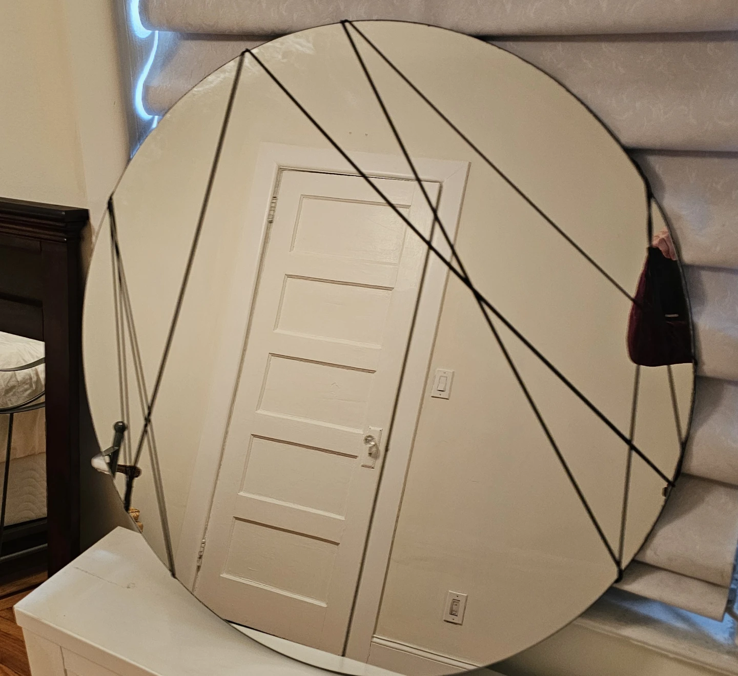 Modern round wall mirror. 31" - photo 2