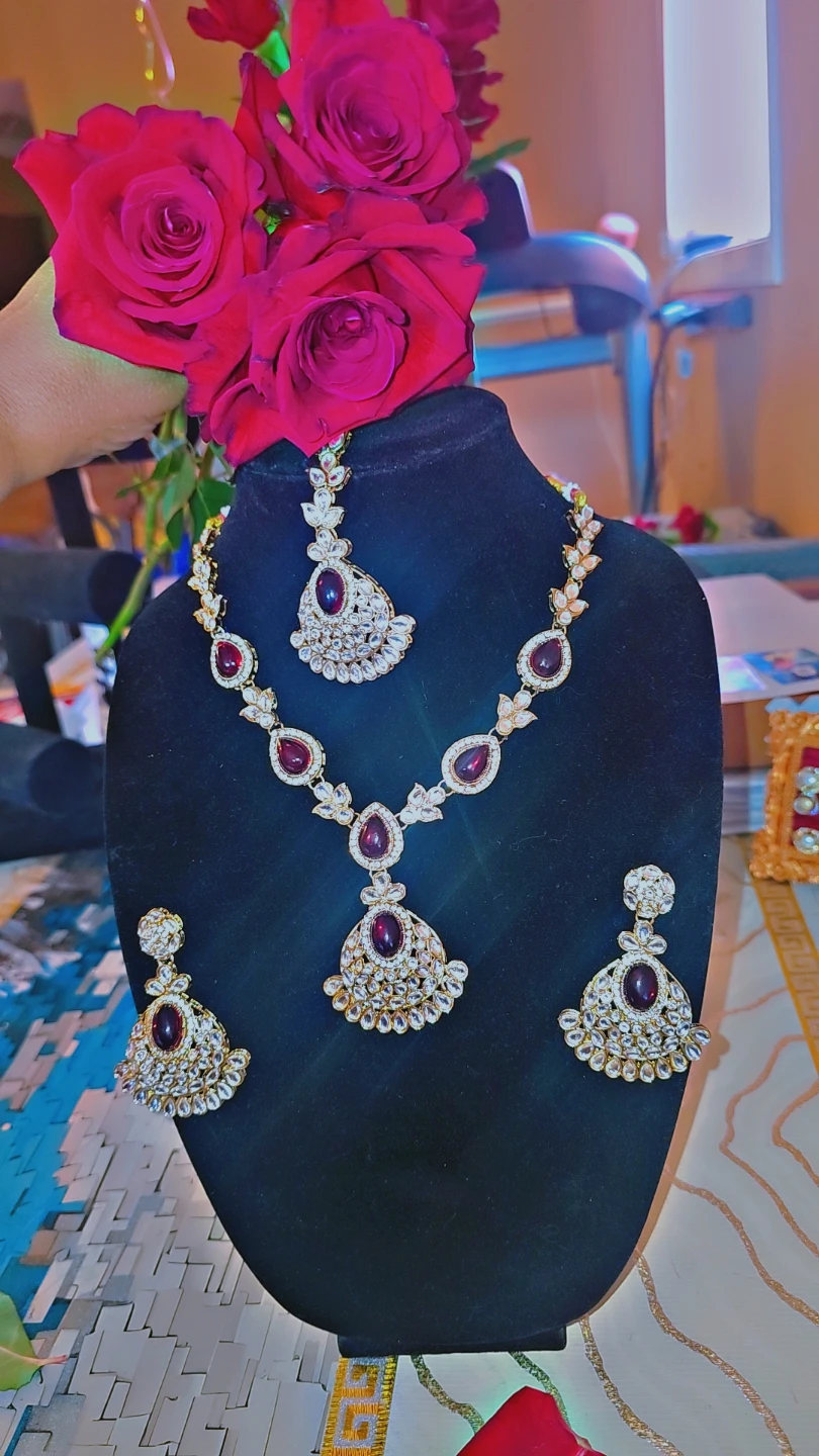 Maroon kundan  Set with Tikka - photo 3