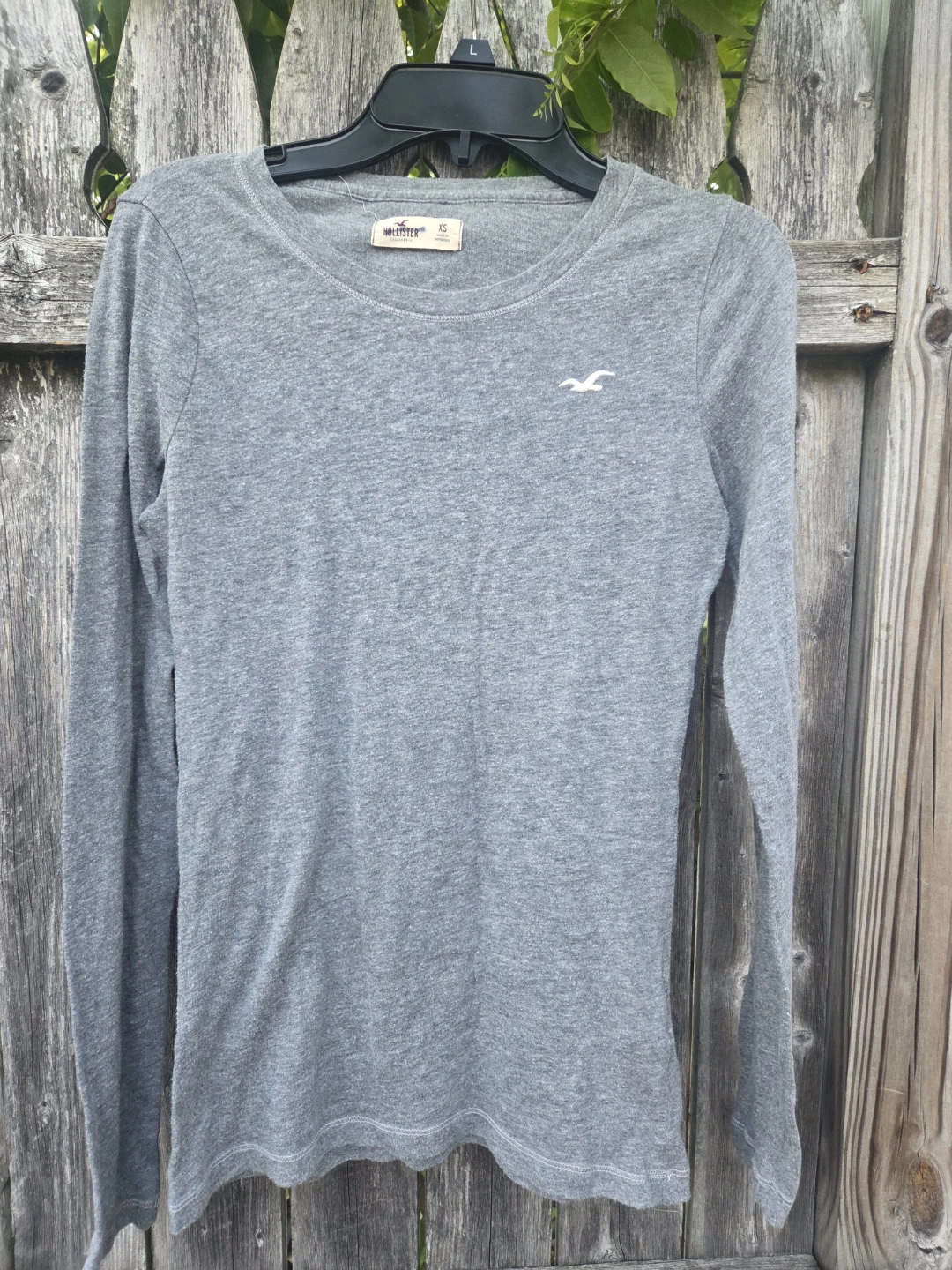 Hollister Long Sleeve T-Shirt