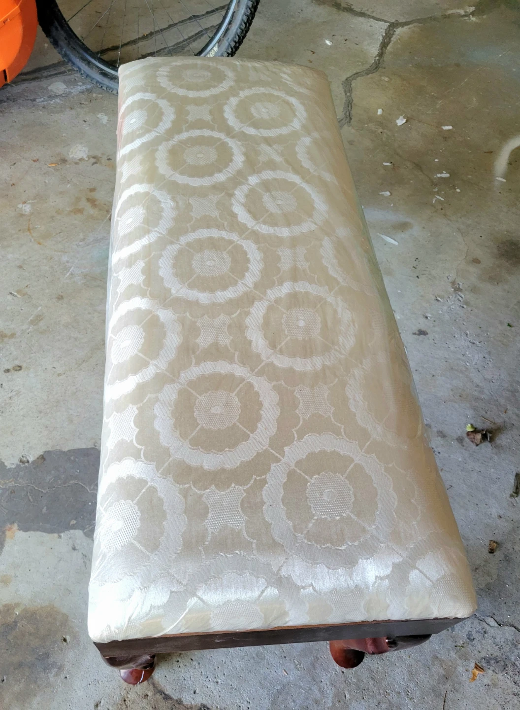 Upholstered Bench with Cabriole Legs - photo 3