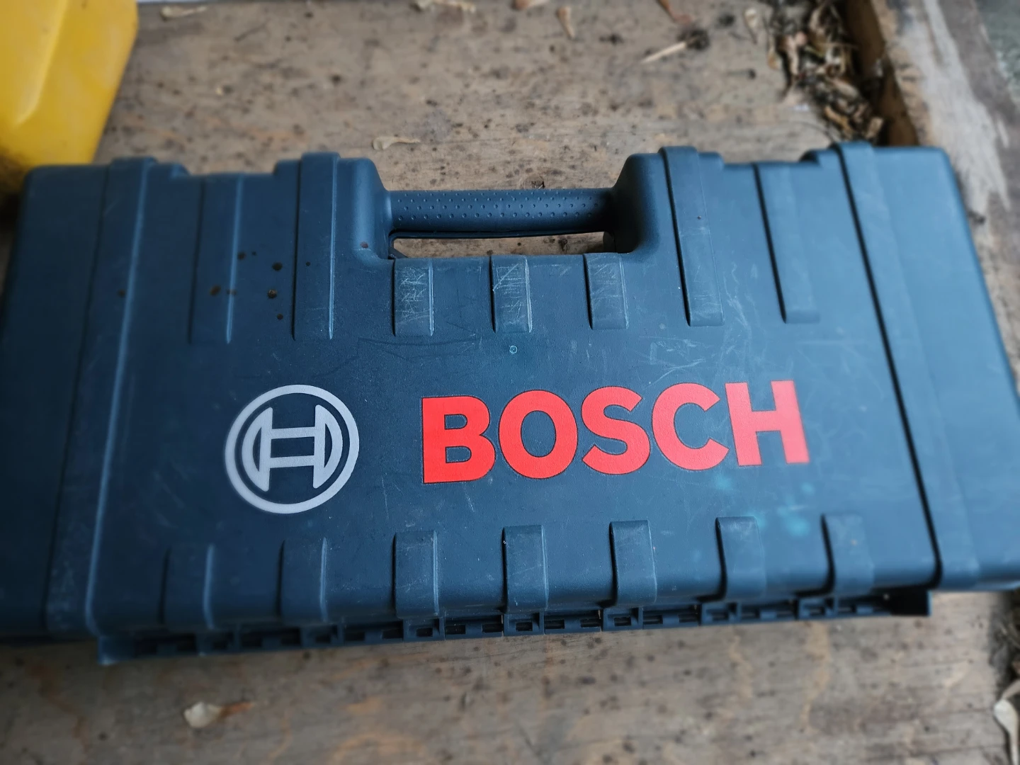 Bosch Bulldog Xtreme Rotary Hammer - photo 3