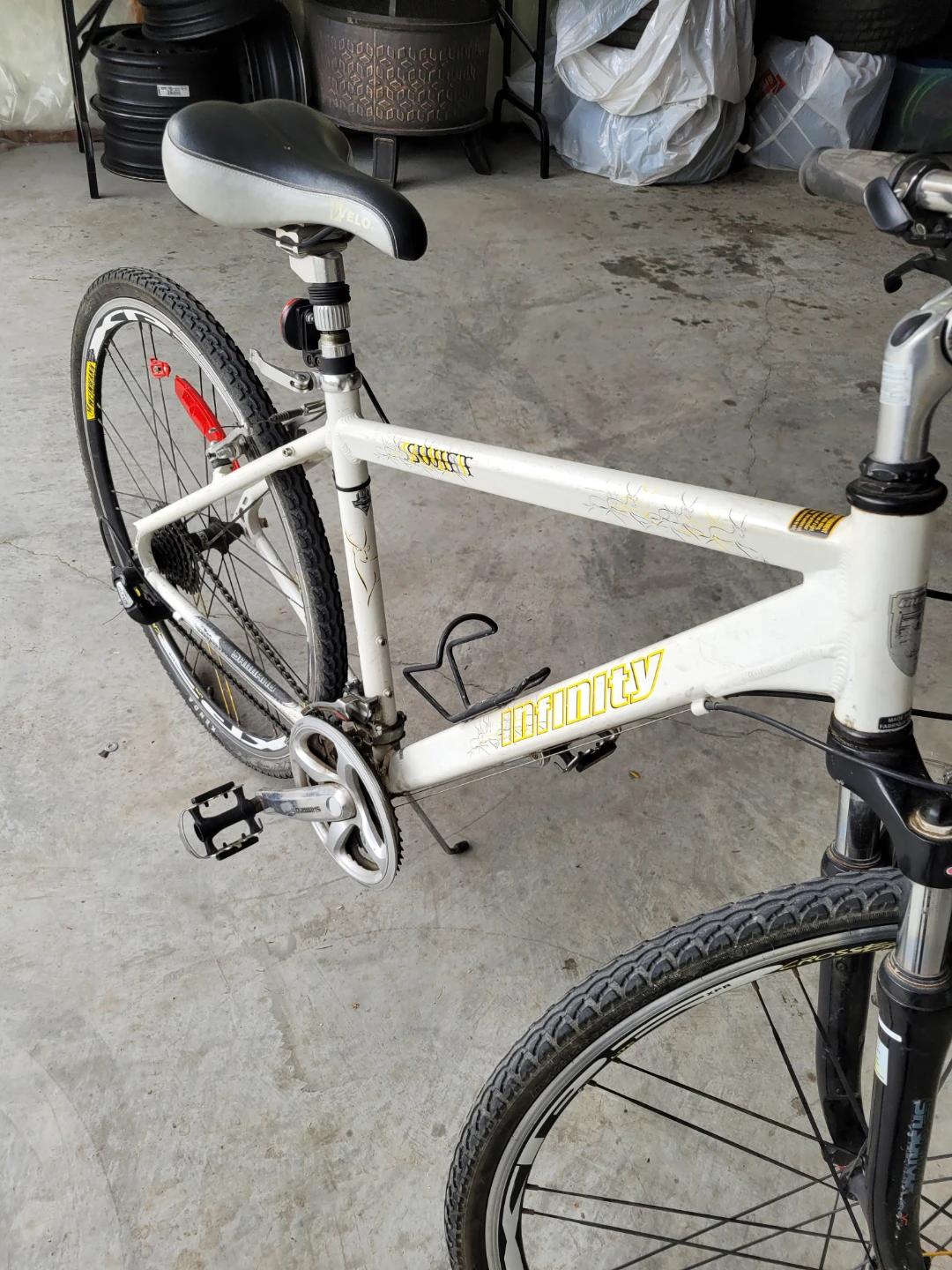 White Infinity Mountain Bike - photo 2