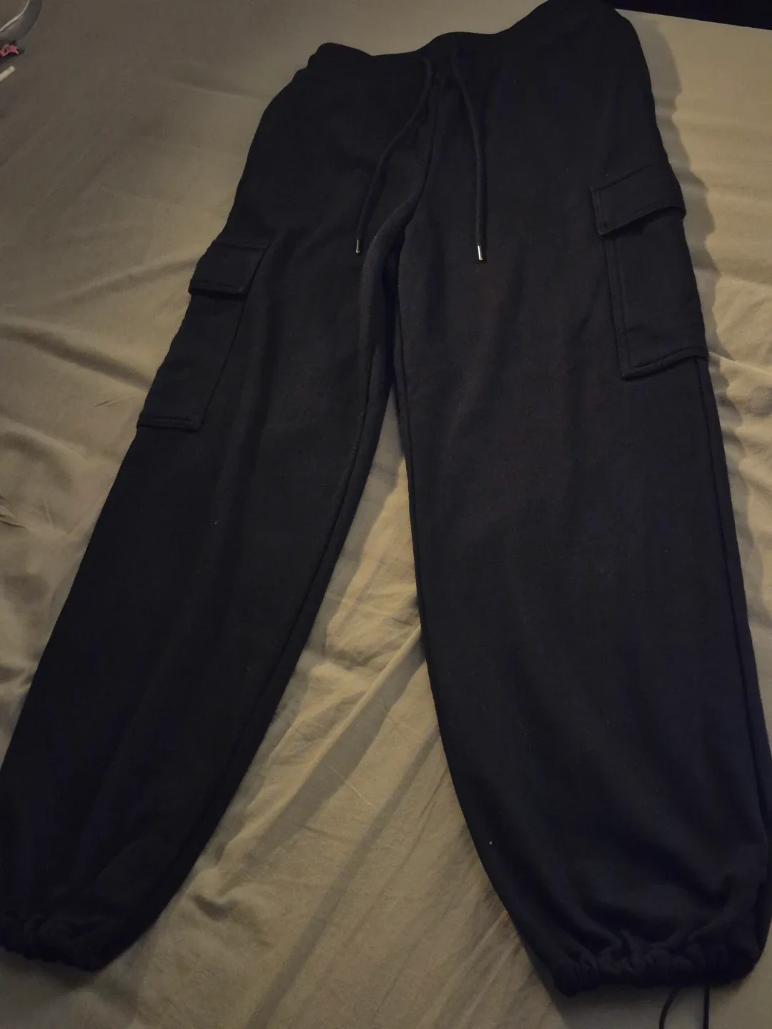 uniqlo black cargo sweatpants - photo 5