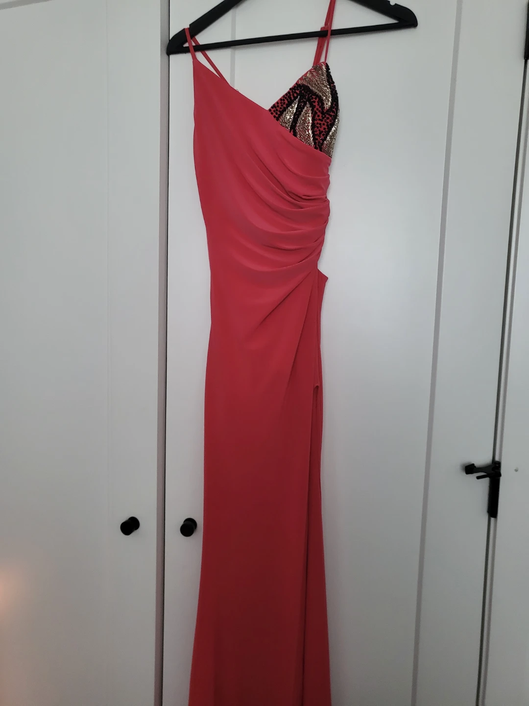 Coral One-Shoulder Embellished Gown with High Slit - photo 2