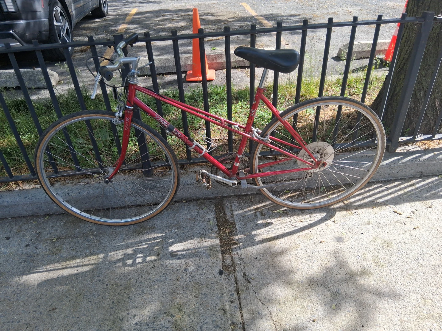 Red Peugeot Women's Road Bike