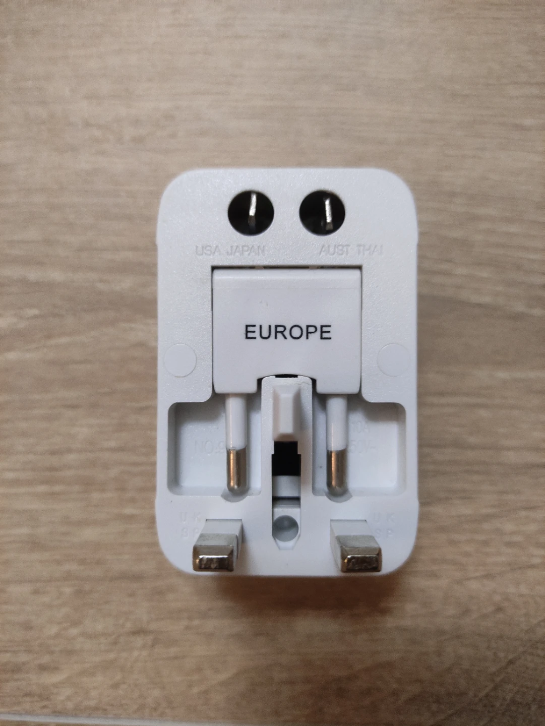 Universal Travel Adapters - photo 4