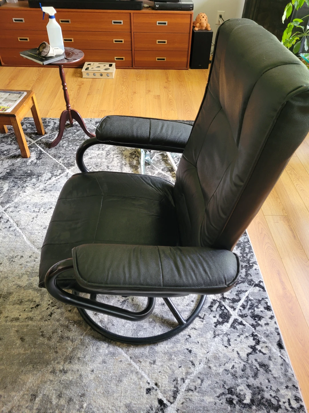 Black Faux Leather Office Chair - photo 2