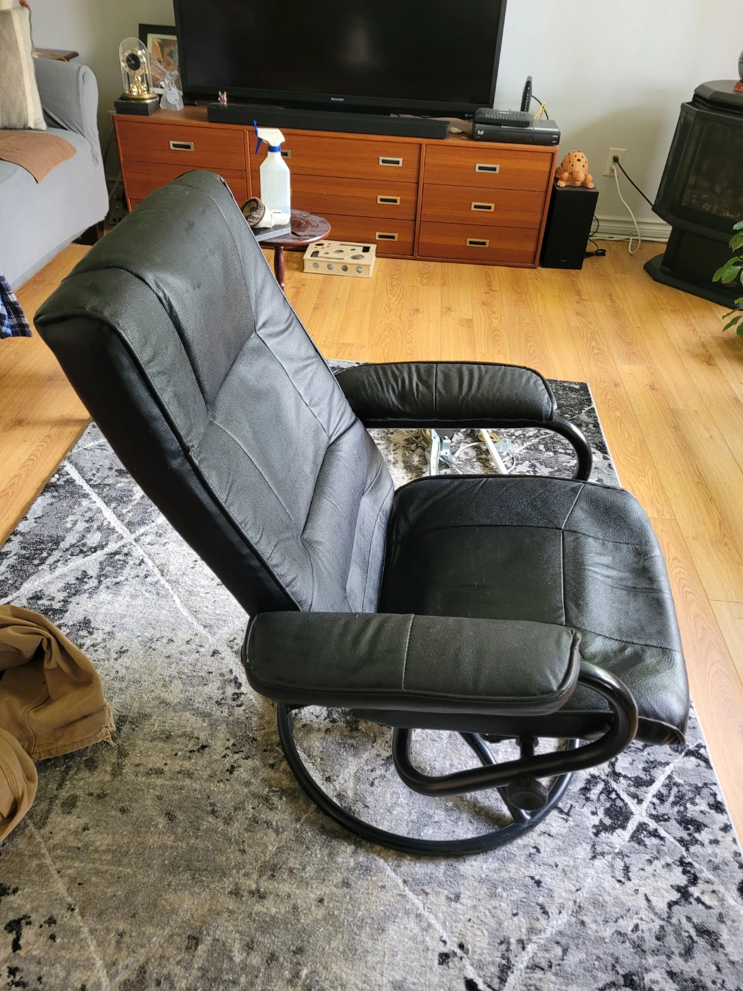 Black Faux Leather Office Chair - photo 4