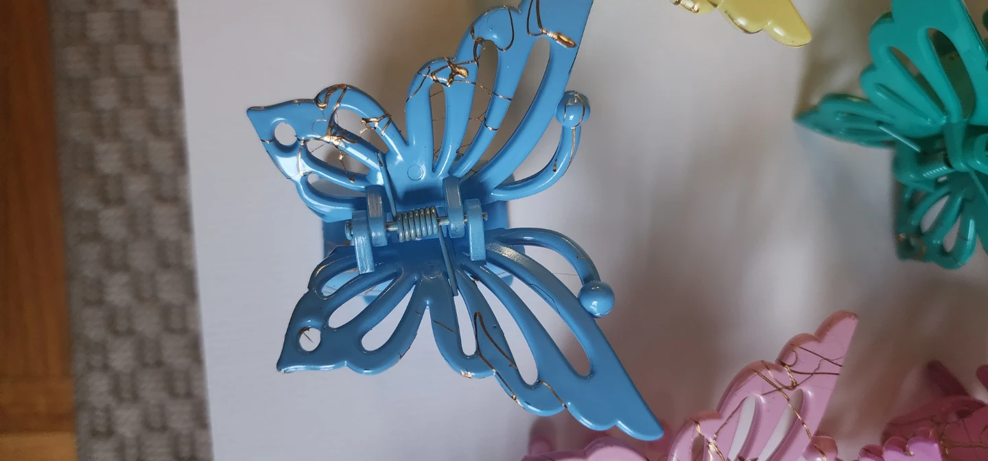 Set of 8 Butterfly Hair Claw Clips - photo 3