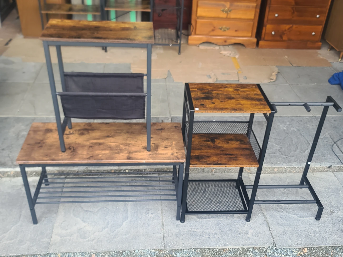 Industrial Style Hallway Table with Shoe Rack - photo 5