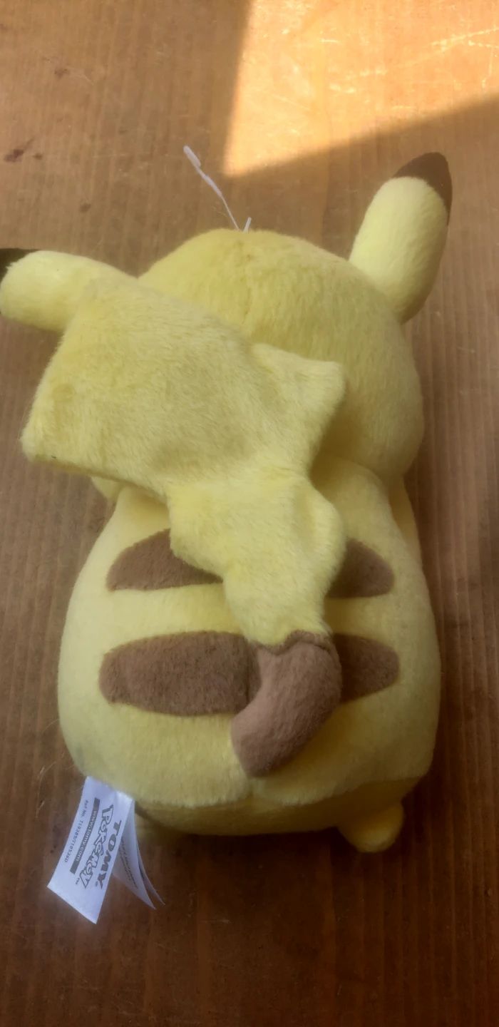 Authentic Pikachu Pokémon Plush Toy - photo 2