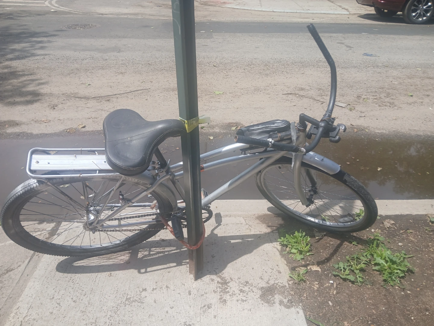 Silver Cruiser Bicycle with Rear Rack - photo 4