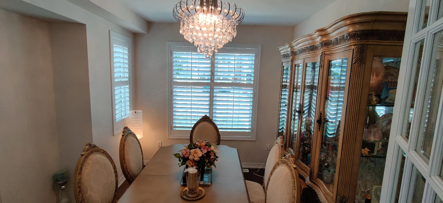 Ornate Dining Table and Hutch Set - photo 4