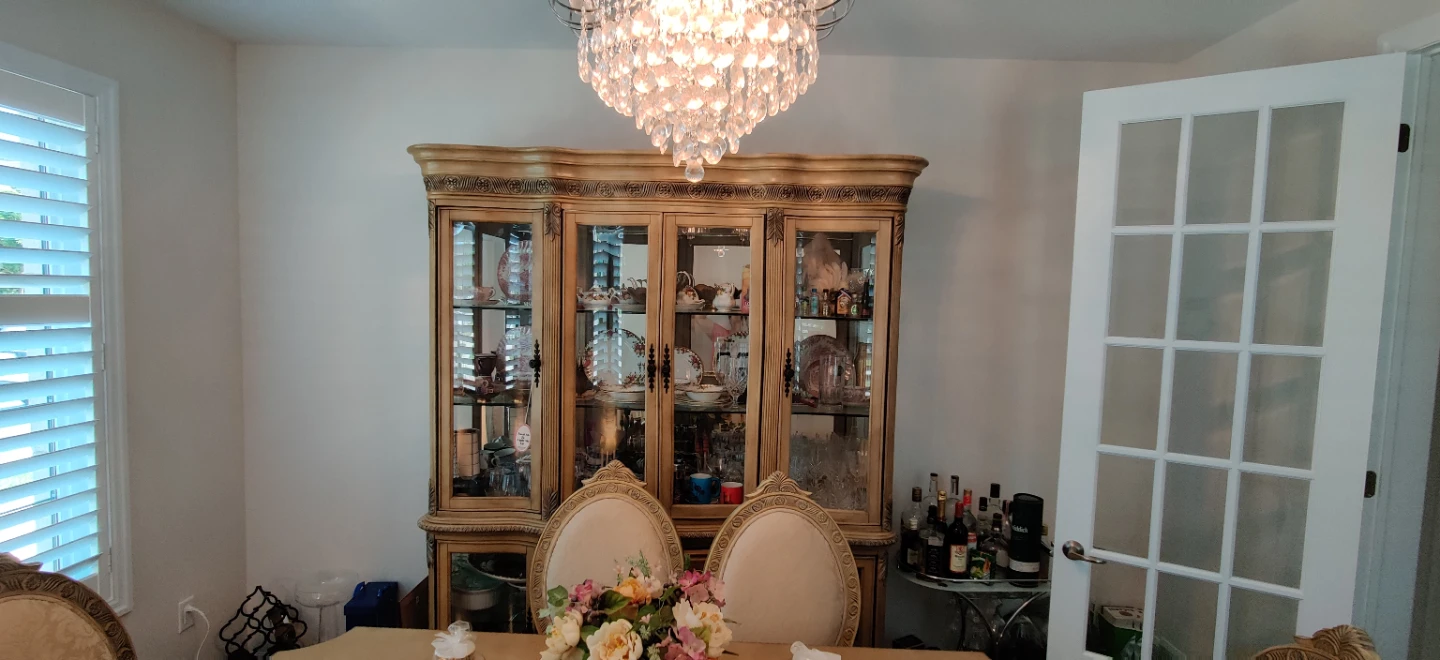 Ornate Dining Table and Hutch Set - photo 5