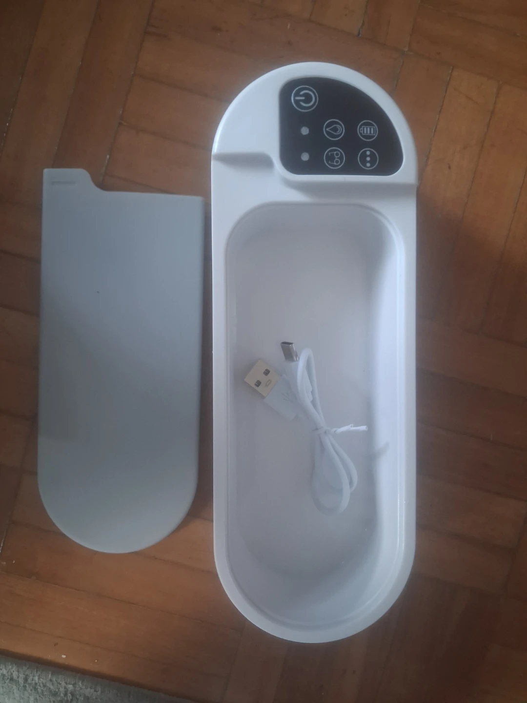 White Portable USB Cleaner