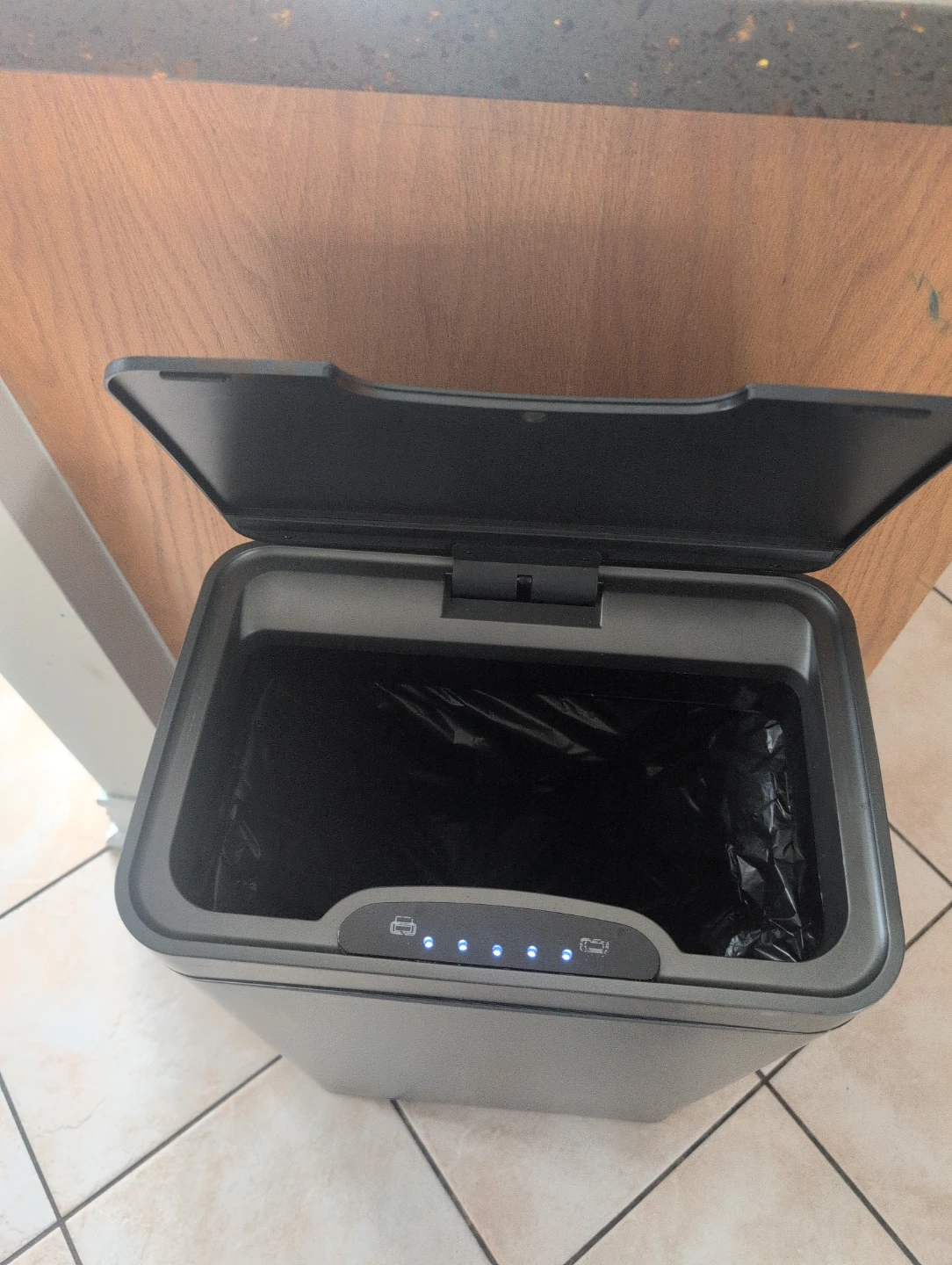 MBIllion Smart Trash Can - photo 2