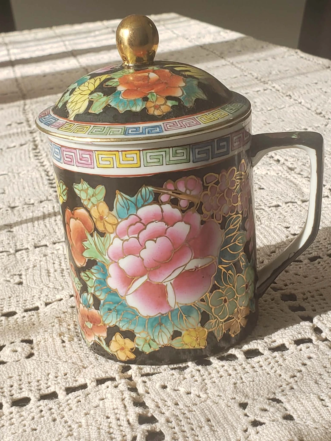 Japanese Fine China Ginger Jar – Marbled Floral Design
