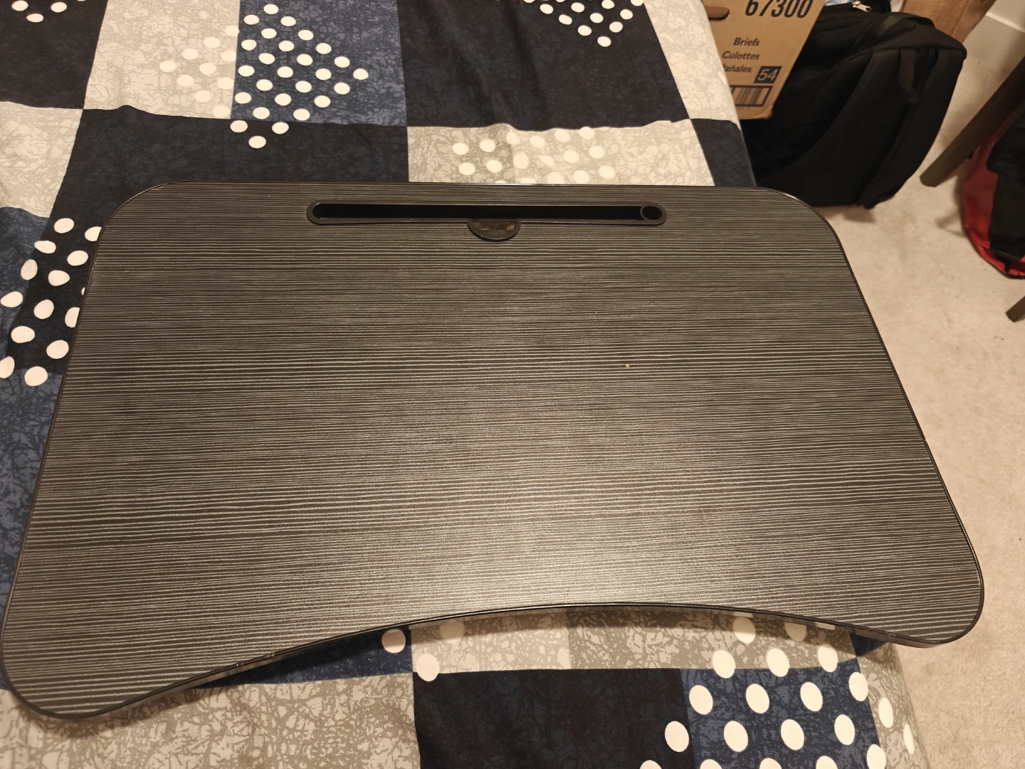 Foldable Laptop Bed Table-URGENT PICKUP NEAR GATEWAY SKYTRAIN - photo 2