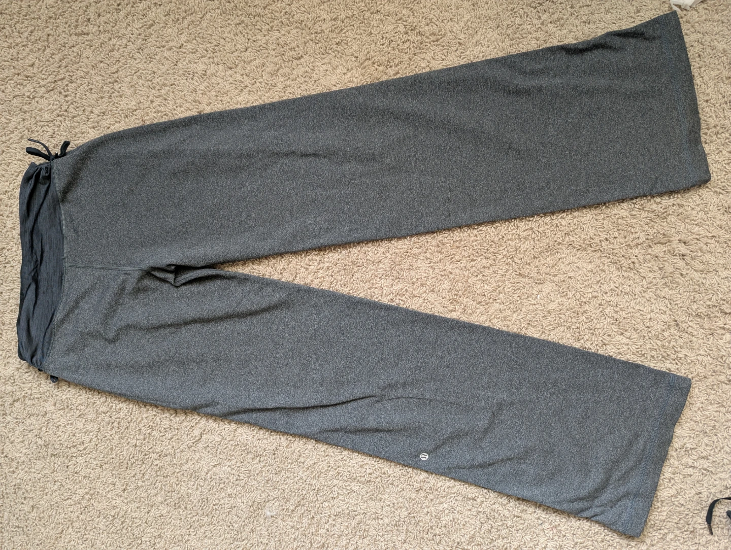 Lululemon Athletica Grey Yoga Pants Size 6 - photo 2