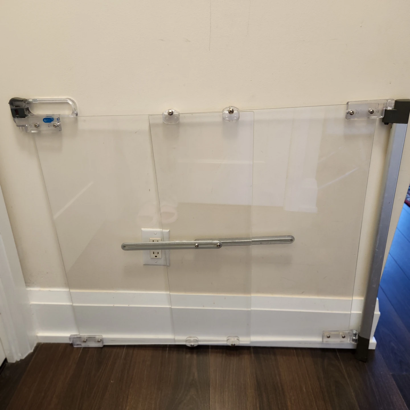 Qdos Safety Gate