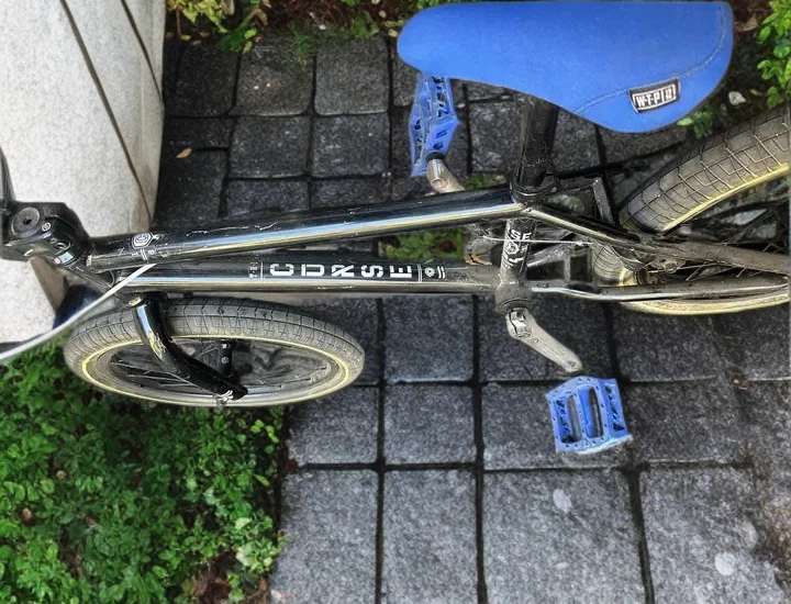 We the People CRS BMX bike black with blue accents - photo 3