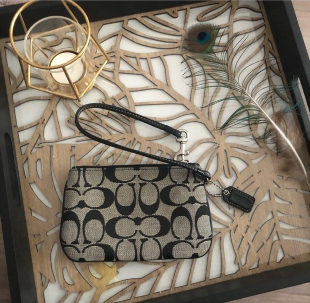NWOT COACH Signature C Wristlet Pouch