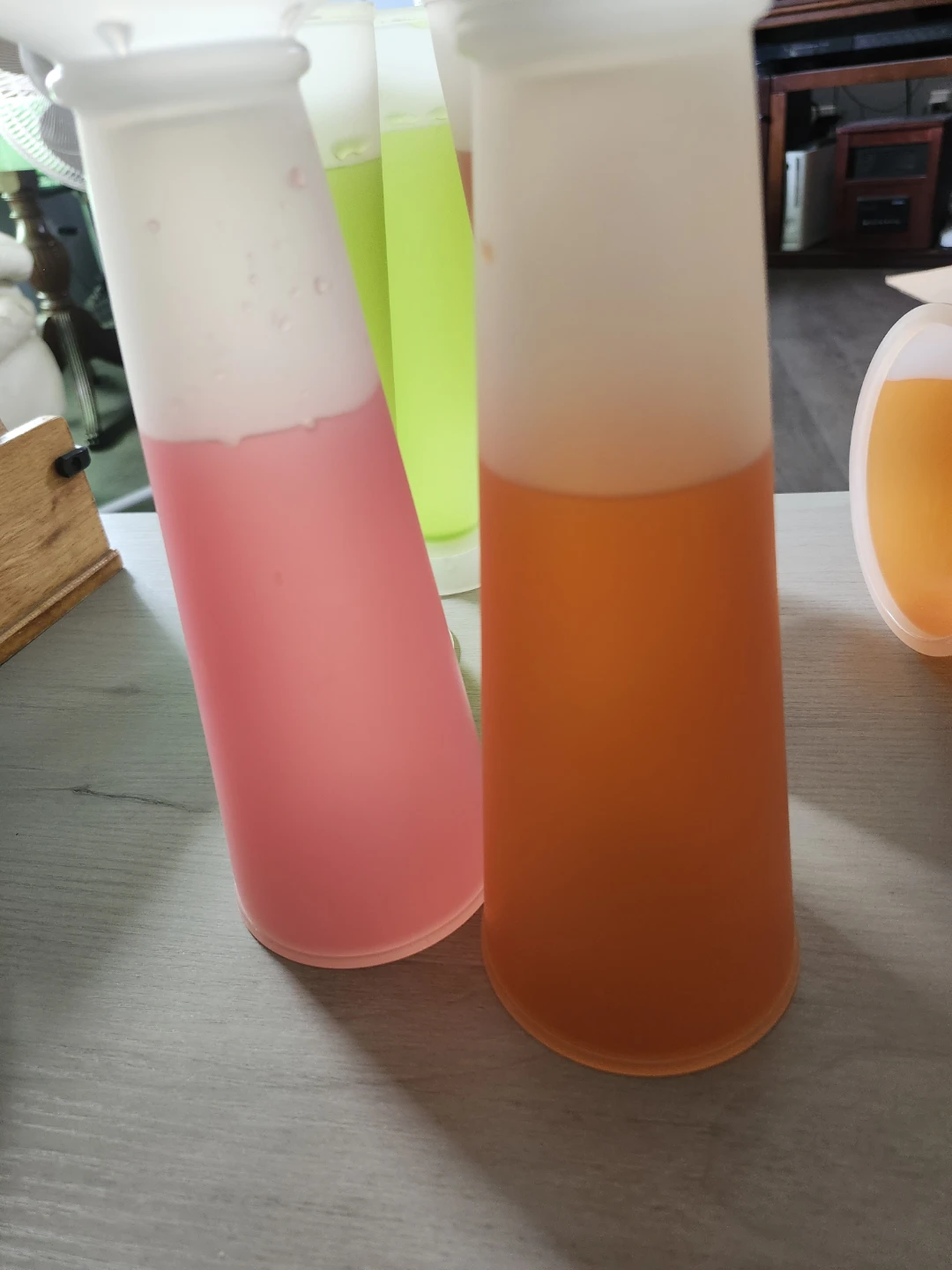 Double walled plastic novelty drinking glasses