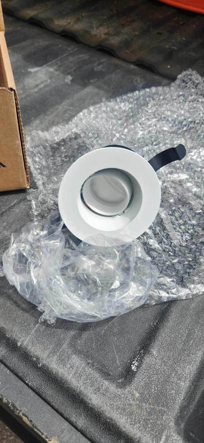Amerlux Recessed LED Downlight Fixture with Housing - photo 2