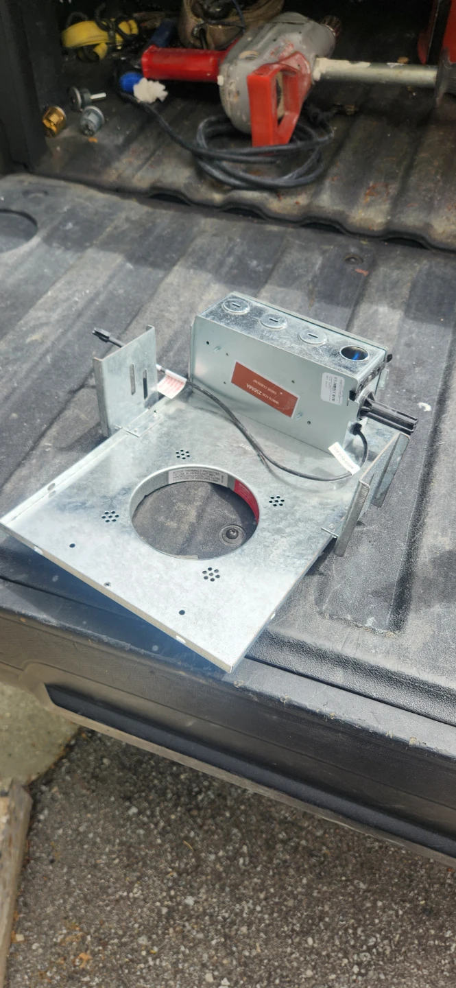 Amerlux Recessed LED Downlight Fixture with Housing - photo 4