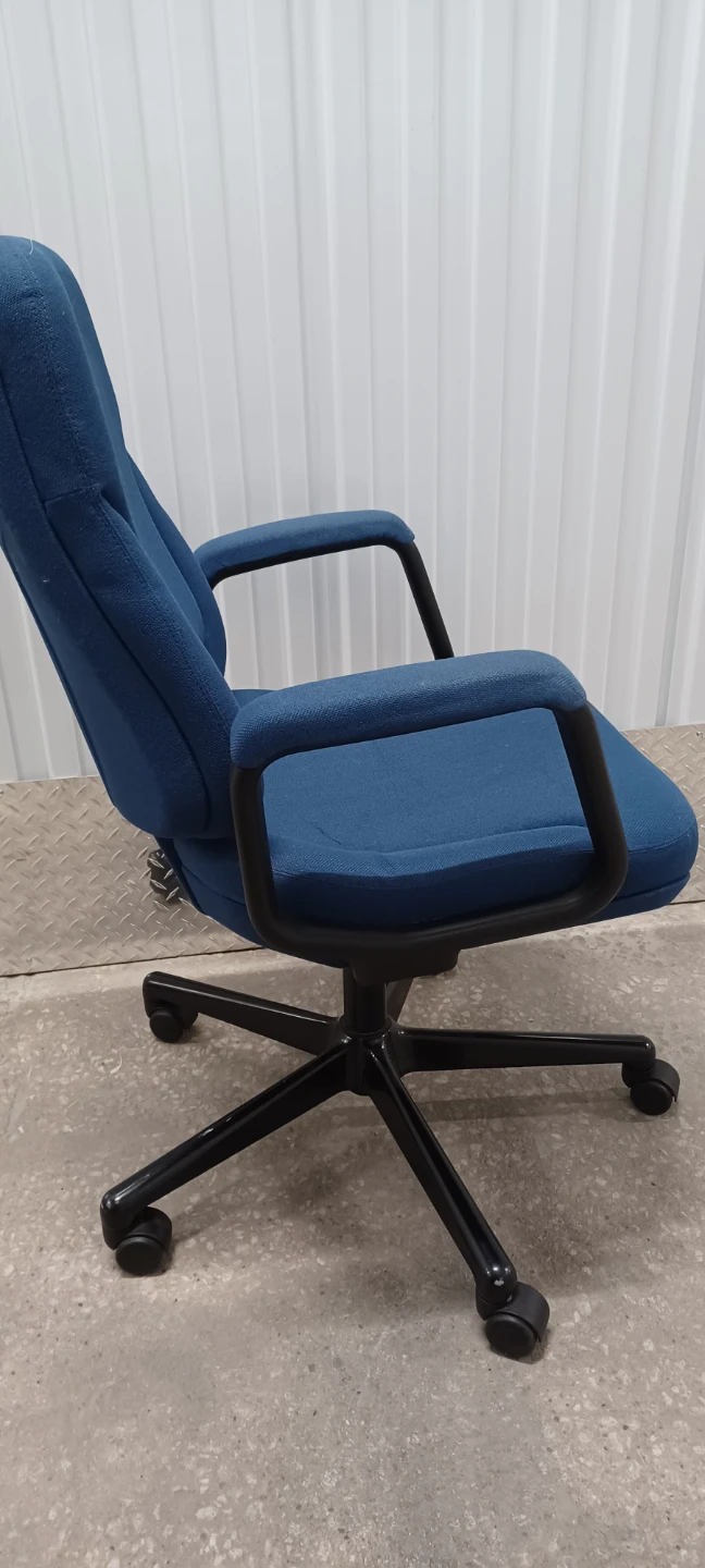 CLASSY OFFICE CHAIR good Quality - photo 3