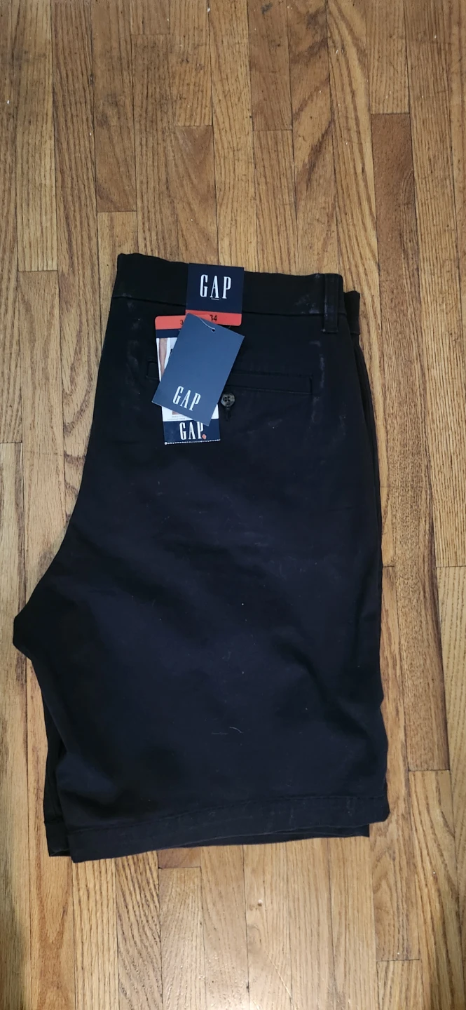 GAP Men's Black Shorts - Size 34